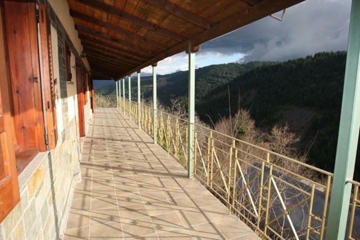 Athamania Artas Hotel Athamanio Exterior photo